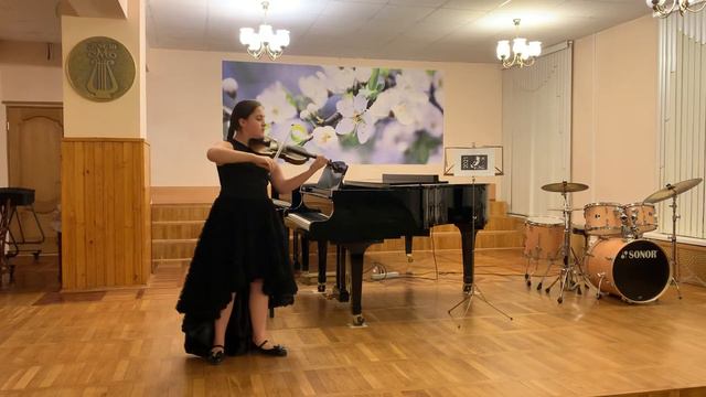 1 Этюд-Каприс - Г.Венявский смотреть онлайн