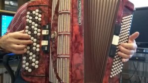 Баян пятирядный