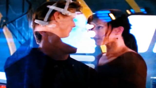 EMMANUELLE IN SPACE: THE MEANING OF LOVE Movie Review (1994) Schlockmeisters #740 смотреть онлайн