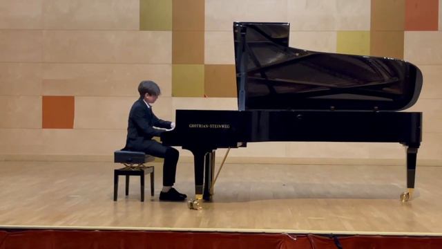 Костылев Максим. Троицкая ДШИ. И-С Бах Синфония си минор. смотреть онлайн