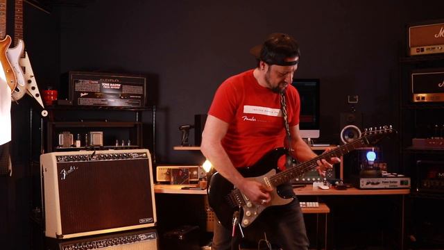 Doug Rappoport w/ FENDER Tone Master Pro "Blonde" & American Ultra Luxe смотреть онлайн