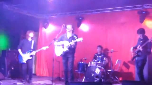 Черный квадрат - Звезда смотреть онлайн