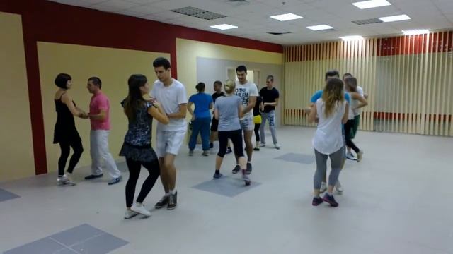 Bachata Basic by "CasaDeRitmo" смотреть онлайн