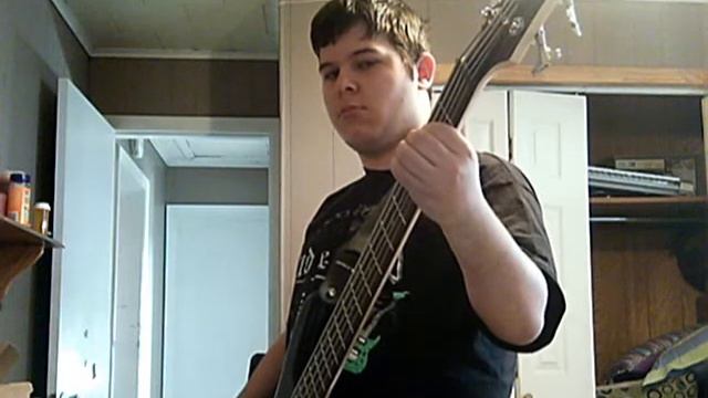 testing out new 5 string bass смотреть онлайн