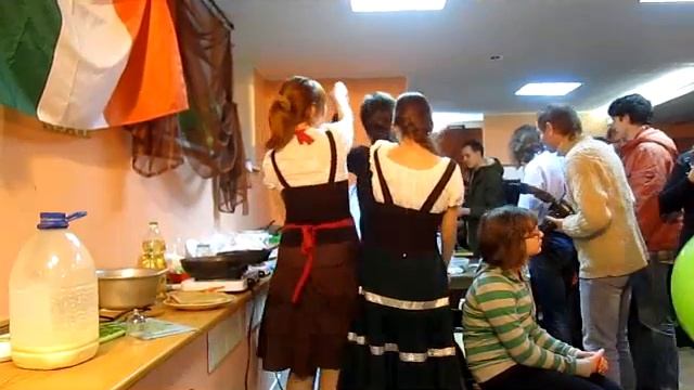 Ресторанный день у Sionnach смотреть онлайн