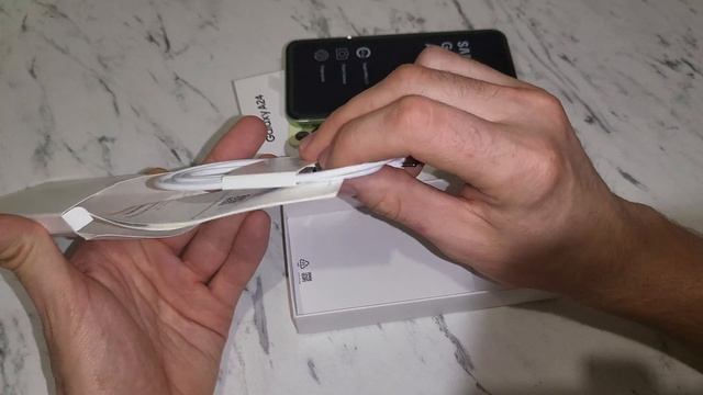 Лучший бюджетный камерафон Samsung a 24 смотреть онлайн