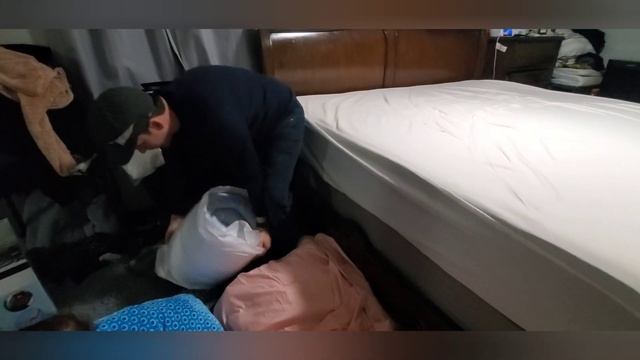 Serenity by Tempur-Pedic 3 inches Memory Foam Mattress Topper Unboxing | Product review смотреть онлайн