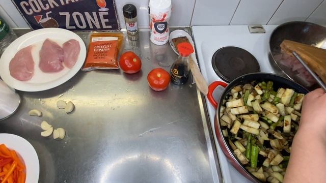 Куриное филе с овощами и кунжутом. Очень вкусно. смотреть онлайн