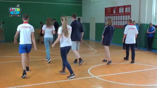 Веселый футбол - ДеТИ смотреть онлайн