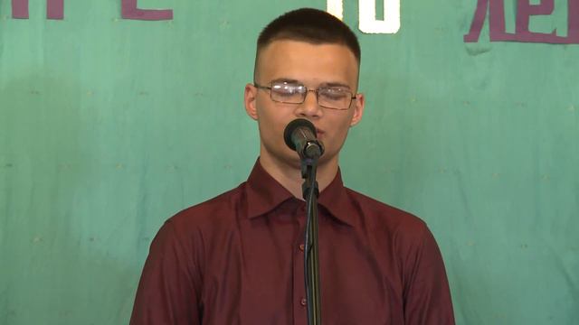 Поет Алексей Лапкин. Любимый город. Преп. Е. Новопавловская смотреть онлайн