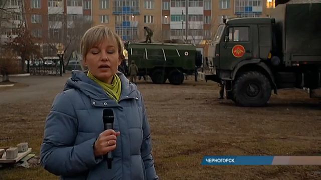 Военные выиграли для Хакасии целые сутки: репортаж из мобильного госпиталя в Черногорске смотреть онлайн