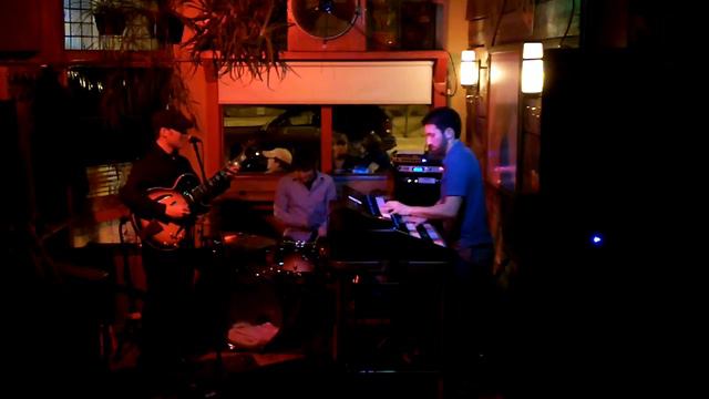 Fat City Organ Trio, Greasy G смотреть онлайн