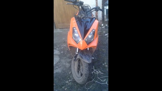 Skuter 50cc 2T błoto a pużniej czysty haha смотреть онлайн