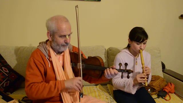 Свами БВ Неми Махарадж и Расешвари даси- Харе Кришна смотреть онлайн