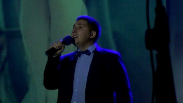 Дмитрий Гиро - Верни мне музыку (сл. А. Вознесенский, муз. А. Бабаджанян) смотреть онлайн