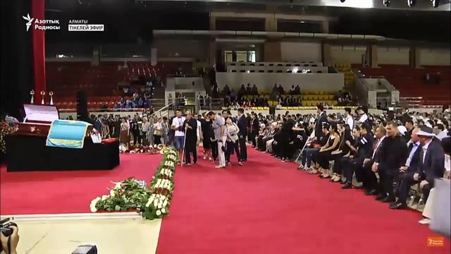 Прощание с Денисом Теном