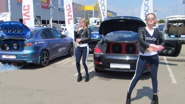 Завораживающие девушки KENWOOD танцуют. Автозвук 22.04.2017. Краснодар - Мега Адыгея смотреть онлайн