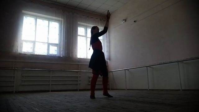 Cossack dance flanking. Training / Фланкировка, тренировка с казачьими шашками смотреть онлайн