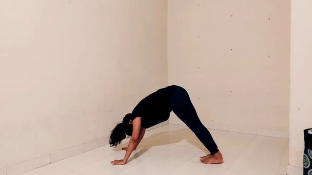 DanceOnBeat | Workout Routine At Home | Part 1 | Divya Singh смотреть онлайн