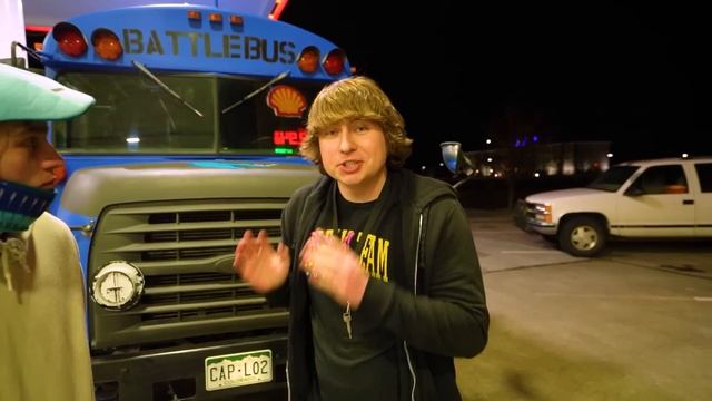 I Built MrBeast a Real Life Fortnite Battle Bus! смотреть онлайн