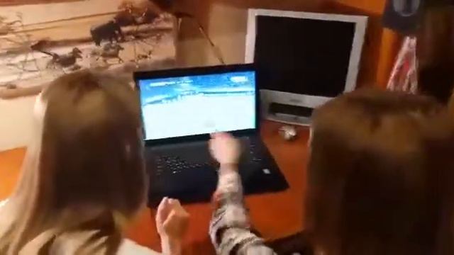 Девушки и футбол смотреть онлайн