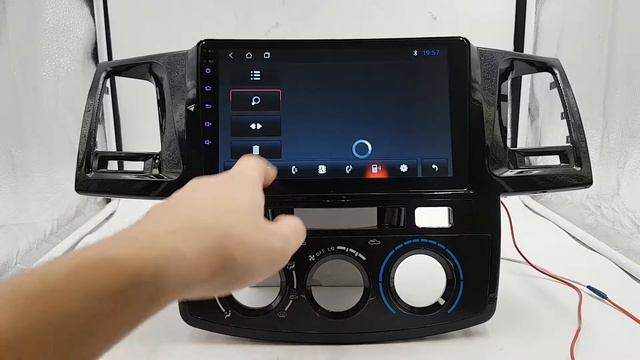 Штатная магнитола Toyota Hilux/Fortuner (2004-2015) Android ZOY-HI смотреть онлайн