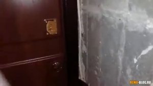 Почему дует из входной металлической двери?  Откуда сквозняк?