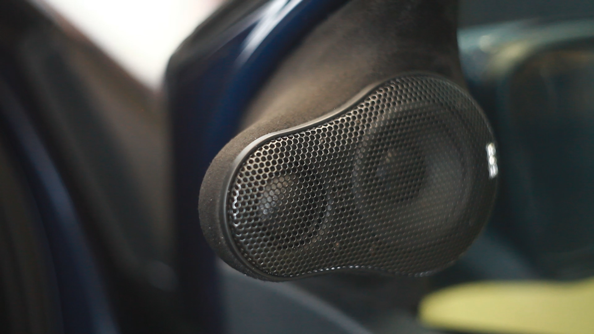 БЮДЖЕТНОЕ SQ В МОЕМ АВТОМОБИЛЕ смотреть онлайн