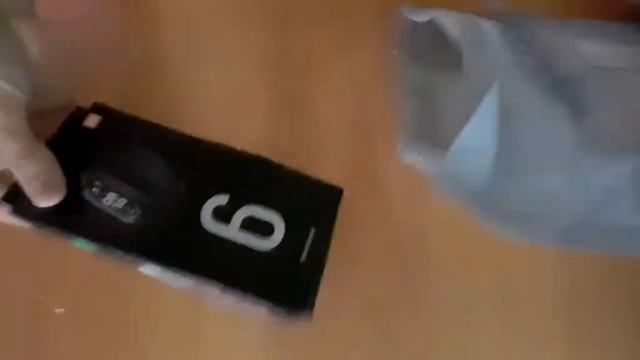 в упаковке от М6 браслет М5 смотреть онлайн
