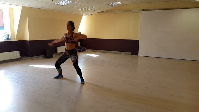 Reggaeton - Мария Вершинина (Dance Studio 25.5) смотреть онлайн