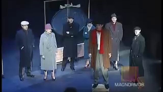 Flora the Red Menace Highlights смотреть онлайн