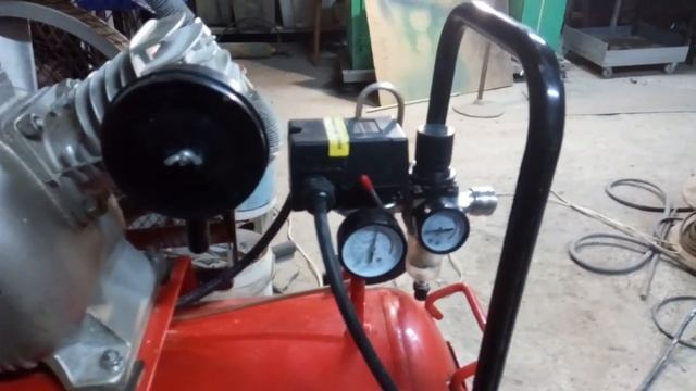 Воздушный компрессор , пополнение в гараже смотреть онлайн