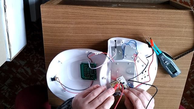 Ремонт светодиодных ламп. Замена светодиодов с помощью утюга. смотреть онлайн