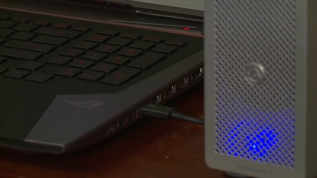 Thunderbolt 3: The World’s Fastest External Storage смотреть онлайн