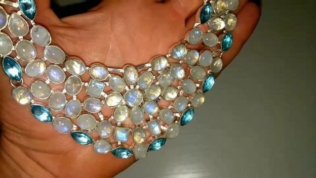 Колье с ЛУННЫМ КАМНЕМ И ГОЛУБЫМ КВАРЦЕМ / Silver Necklace with Moonstone смотреть онлайн