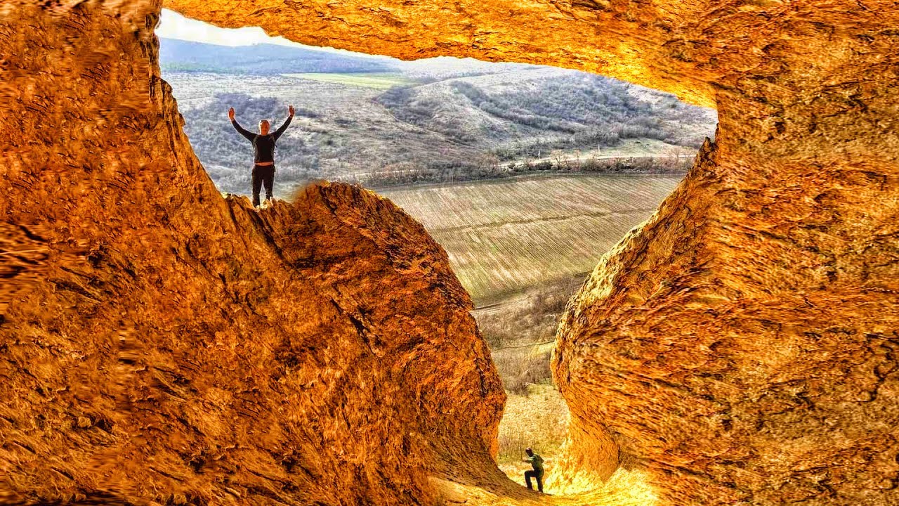 КРЫМ это место долго СКРЫВАЛИ от глаз ТУРИСТОВ. Бор-Кая ТАЙНЫ белой горы. Храм внутри каменной глыбы смотреть онлайн