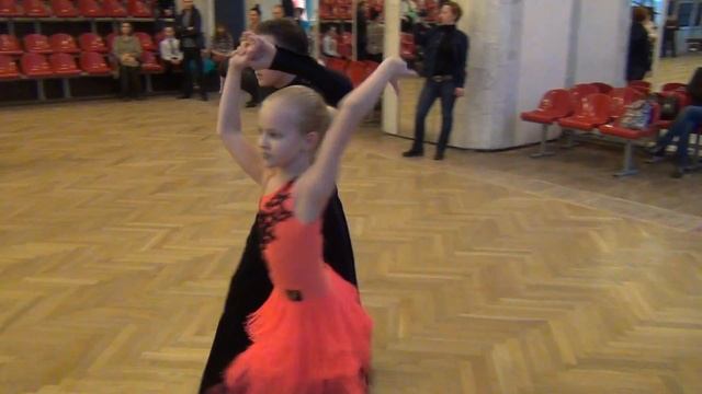 Турнир по бальным танцам, Прометей, г. Москва, 5.12.2015, латина Юниоры-1+2 Е класс, финал смотреть онлайн