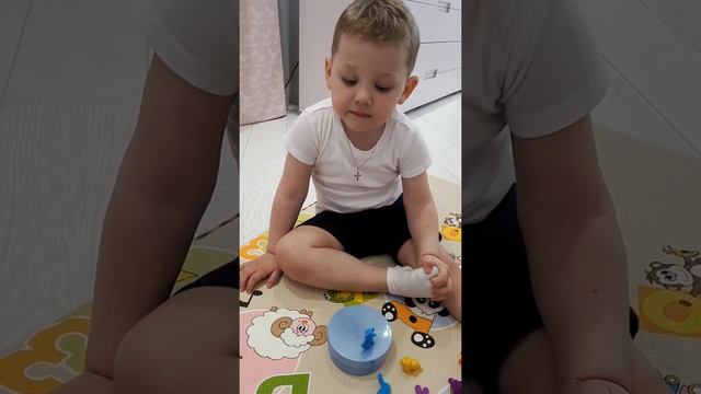 "Кто где обитает?" Дилану 2года 5мес смотреть онлайн