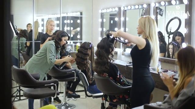 VARDA Ladies Club - Мастер-класс "Модные кудри/локоны" смотреть онлайн