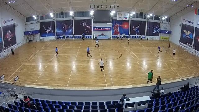 Восток-Арена. Паркетный зал смотреть онлайн