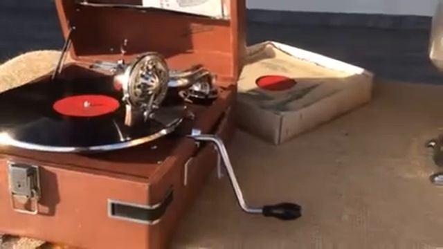 Купите патефон из СССР в магазине Дедов самовар Завидово смотреть онлайн