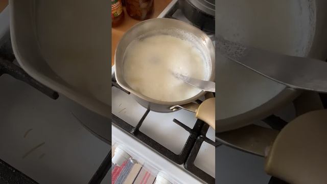 Как варить молочную лапшу , что бы молоко не убежало смотреть онлайн