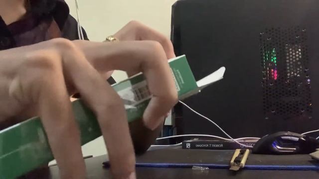 Slice of Programmer: meeting, sketching & coding, iPhone charger unboxing, install React Native смотреть онлайн