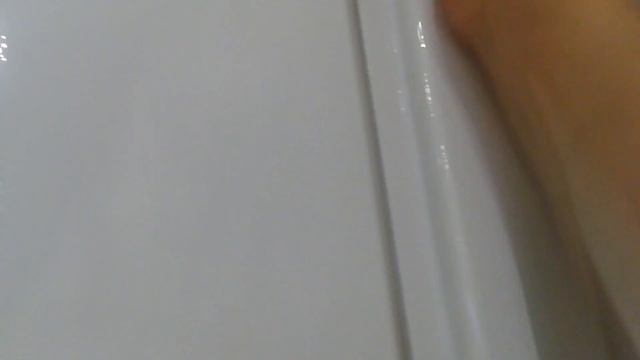 Установка четырёх дверей, с защитной алюминевой кромкой, со скрытыми петлями и магнитными замками. смотреть онлайн