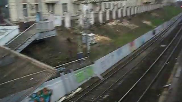 Н.Басманная. Российская электричка и украинский поезд смотреть онлайн