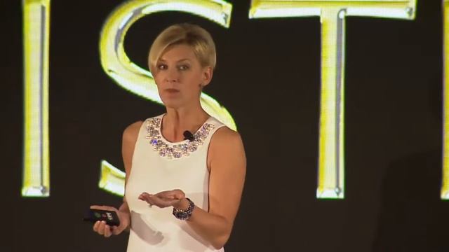 Michelle D’Allard’s ARTISTRY Supreme LX Presentation - Pt.2 Science And Technology