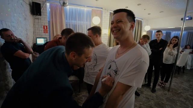 Подарок молодожёнам | Креативный конкурс на свадьбе смотреть онлайн