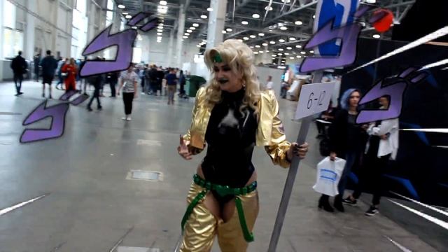JoJo's Bizarre Adventure Lady DIO Cosplay at Comic Con Russia 2019 смотреть онлайн