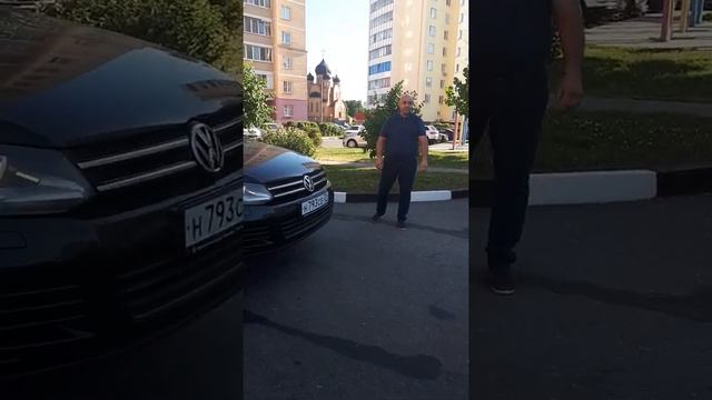 Водитель тойоты на кольце решилс левой полосы повернуть направо,а я ехал прямо.Часть 2!Сам конфилик смотреть онлайн