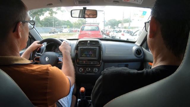 Test Drive no novo Renault KWID Outsider 2022. смотреть онлайн